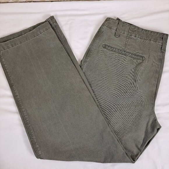 Dockers Size 33 x 30 Gray Flat Front Pants Straight Leg 5 Pocket Zip Fly - Picture 2 of 11